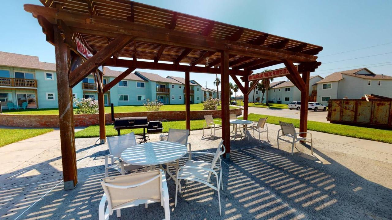 Ah-B107 Completely Remodeled Ground Floor Condo, Overlooking Poolhot Tub Port Aransas Exterior foto