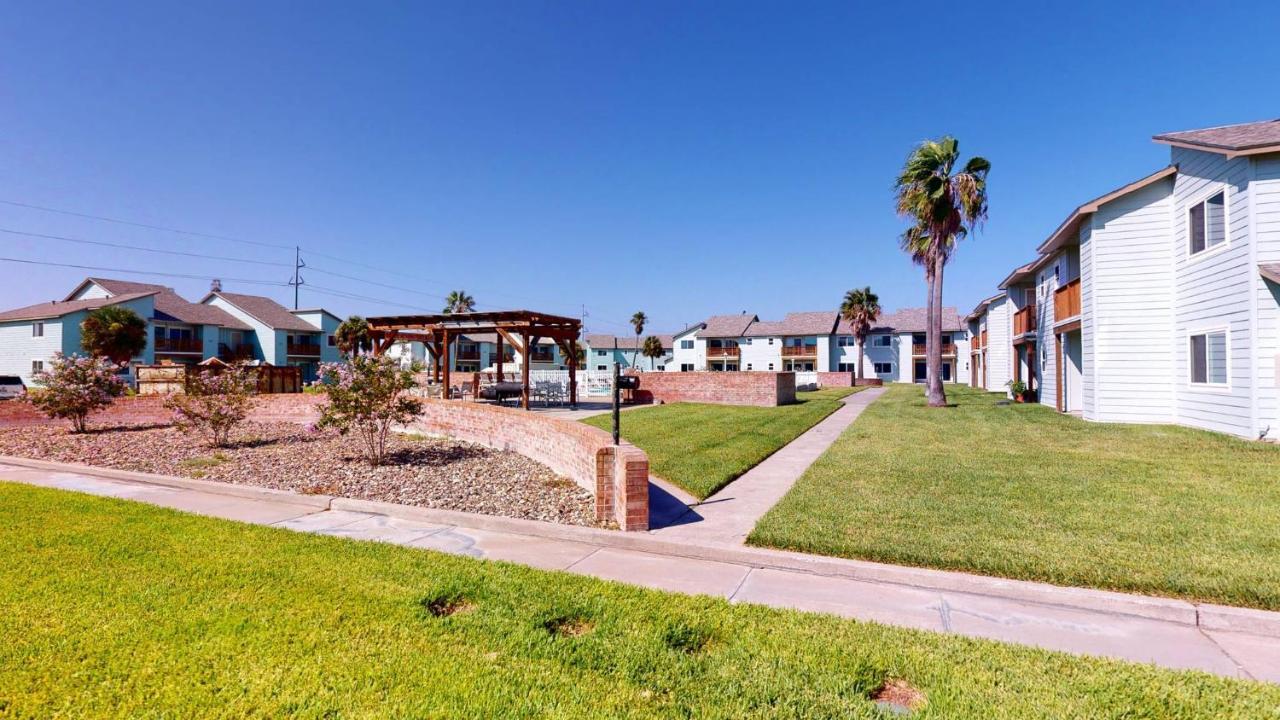 Ah-B107 Completely Remodeled Ground Floor Condo, Overlooking Poolhot Tub Port Aransas Exterior foto